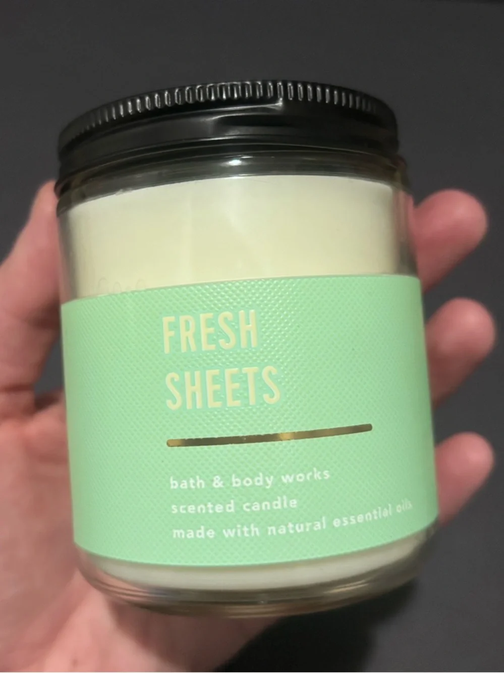 NWT Bath & Body Works Fresh Sheets Scented Single Wick 7 Oz. Glass Jar Candle - Picture 3 of 5